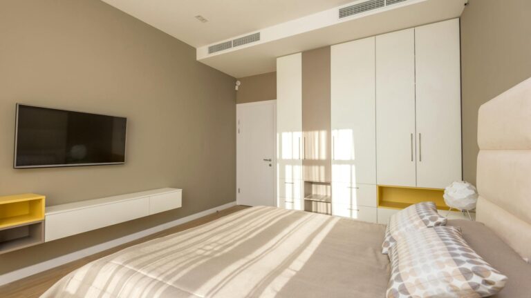 Idées de couleurs pour une chambre d’adulte zen (tendance 2026)